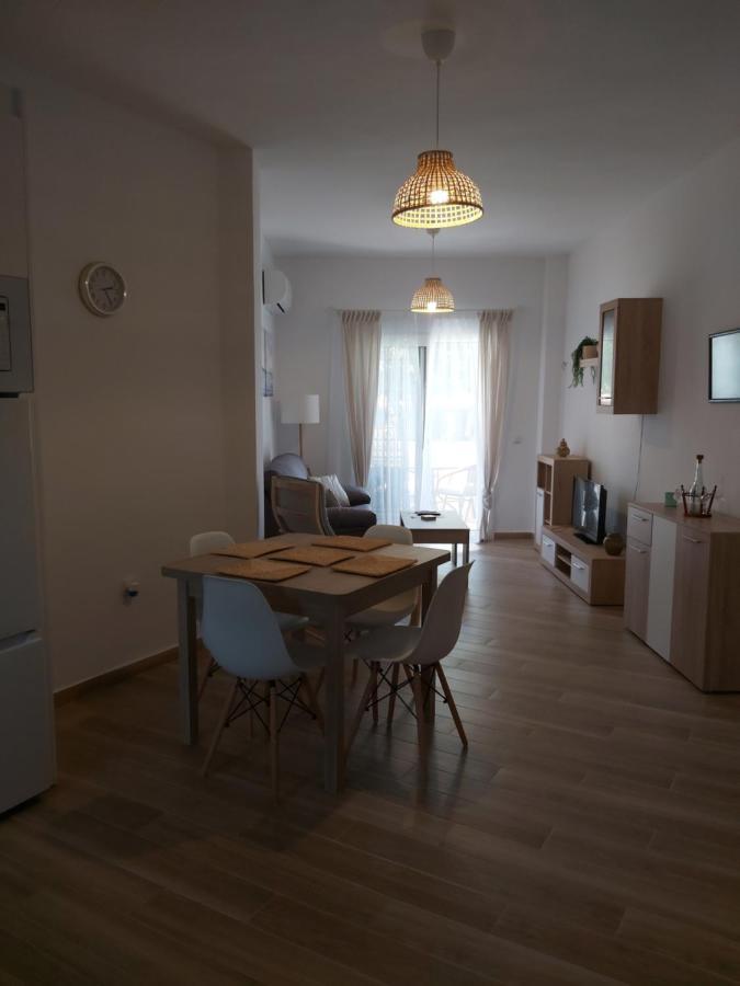 Apartamento La Casa Del Abuelo เนร์คา ภายนอก รูปภาพ